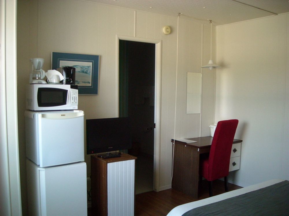 Motel Le Noroit L'Anse-au-Griffon Bagian luar foto