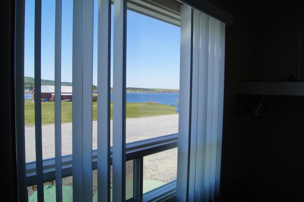 Motel Le Noroit L'Anse-au-Griffon Bagian luar foto